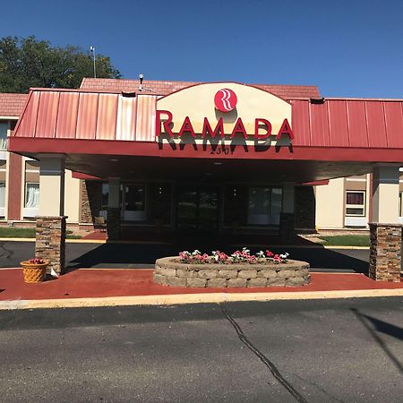 Ramada By Wyndham Albert Lea Zewnętrze zdjęcie