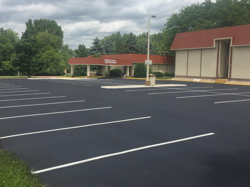 Ramada By Wyndham Albert Lea Zewnętrze zdjęcie