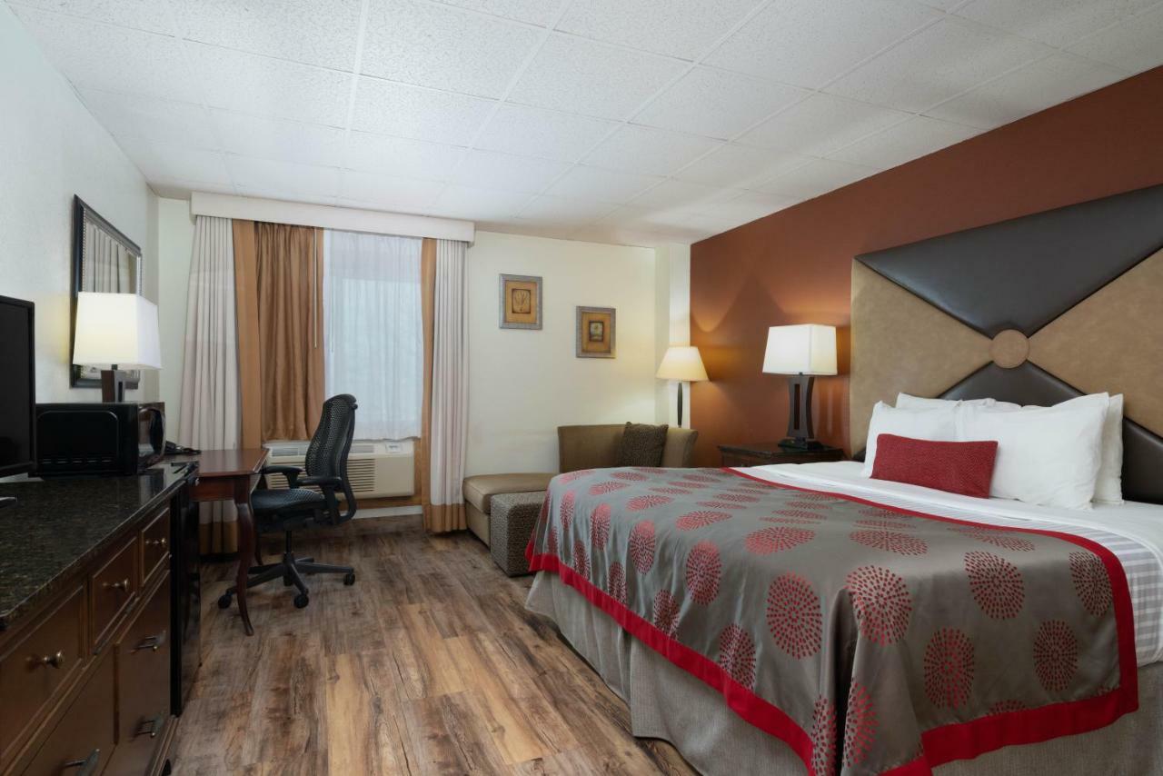Ramada By Wyndham Albert Lea Zewnętrze zdjęcie