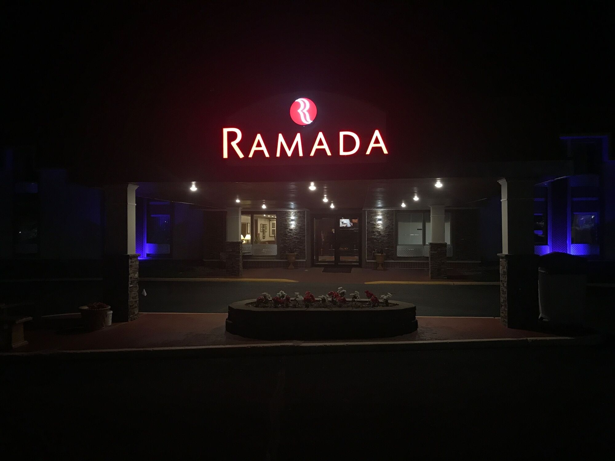 Ramada By Wyndham Albert Lea Zewnętrze zdjęcie