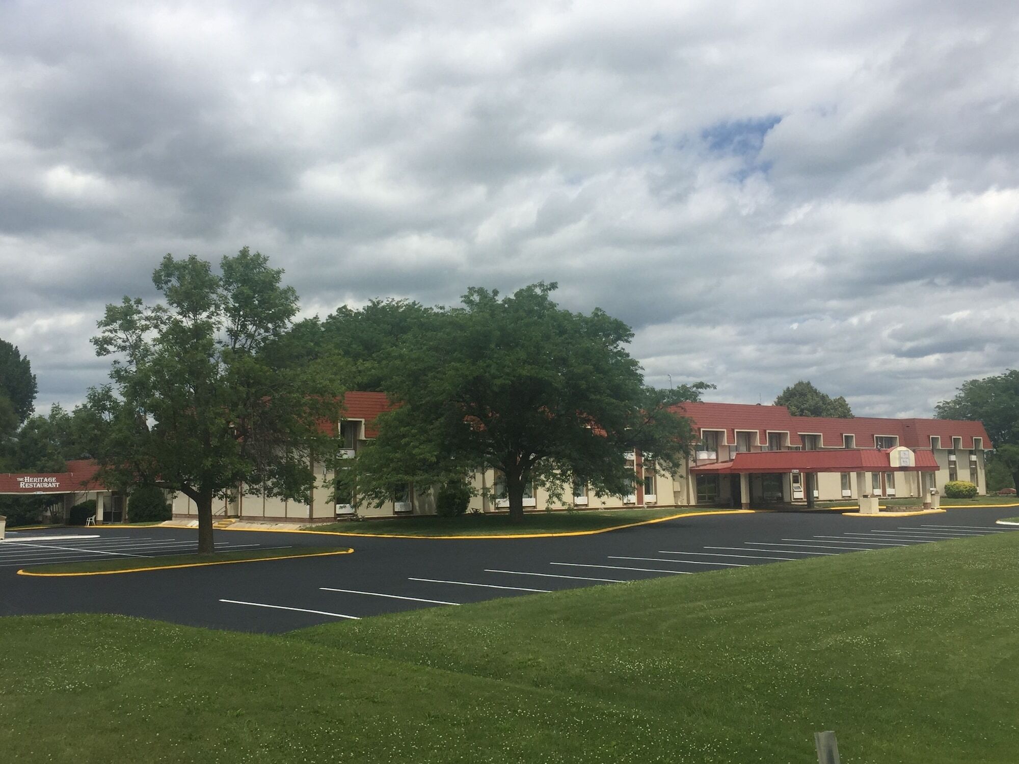 Ramada By Wyndham Albert Lea Zewnętrze zdjęcie