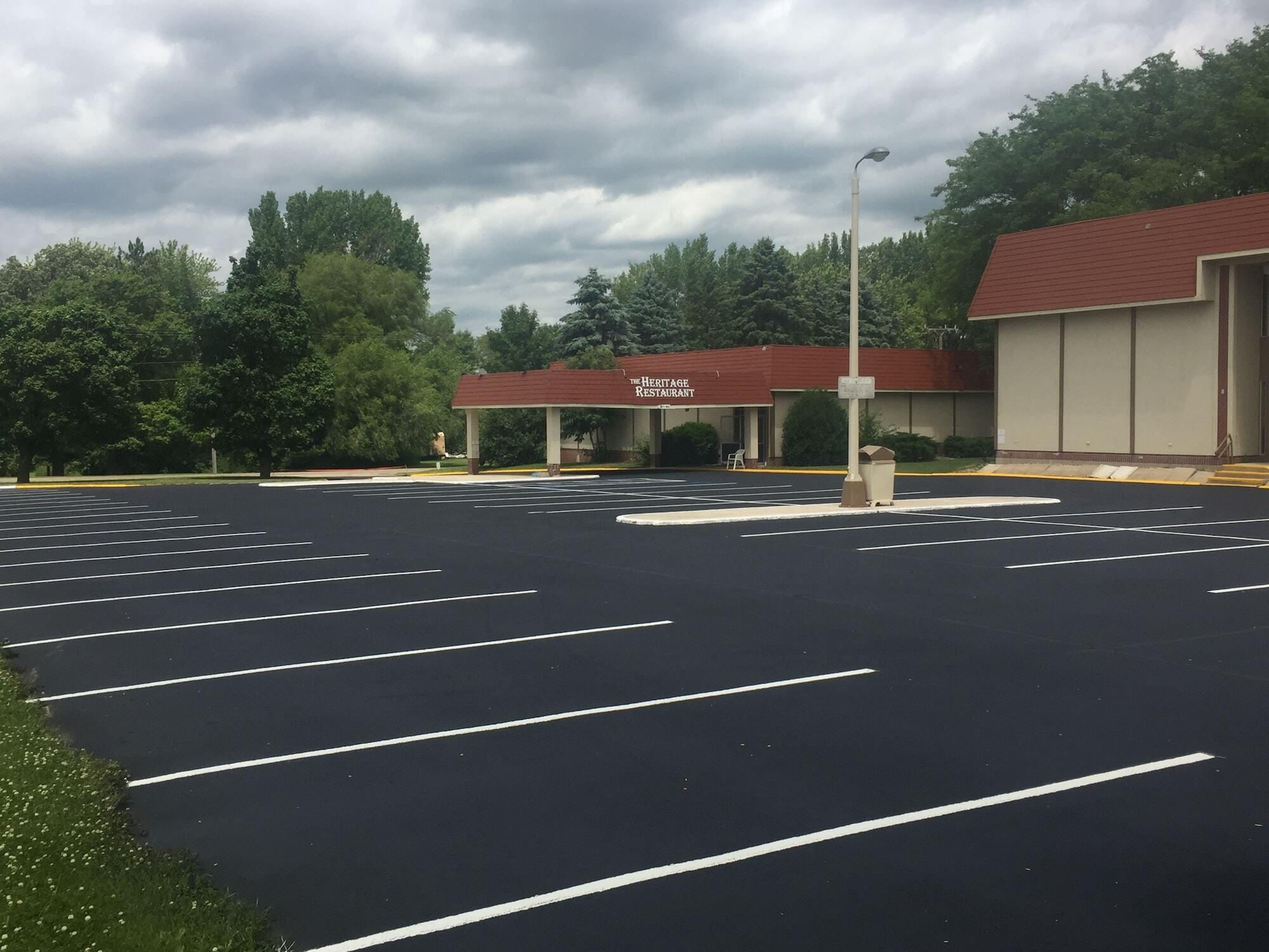 Ramada By Wyndham Albert Lea Zewnętrze zdjęcie