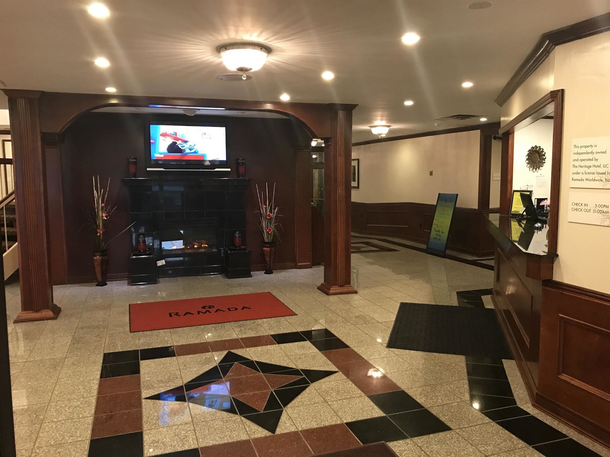 Ramada By Wyndham Albert Lea Zewnętrze zdjęcie